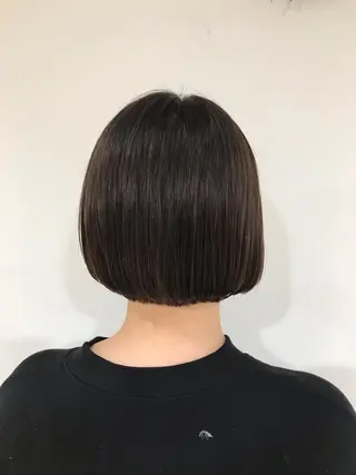 ショート 暖色カラー🍊 ボブ🌿顔周りcutのヘアスタイル