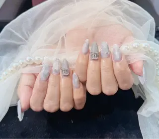 ネイル ベスティオーラ 花香のネイルデザイン