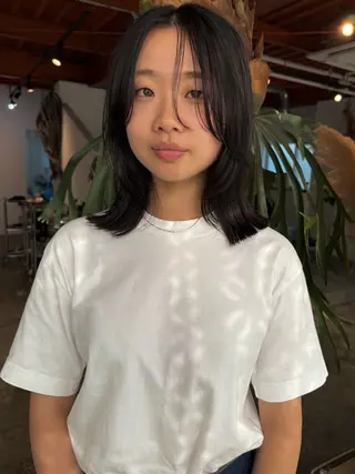 ミディアム 小野江 祐李のヘアスタイル