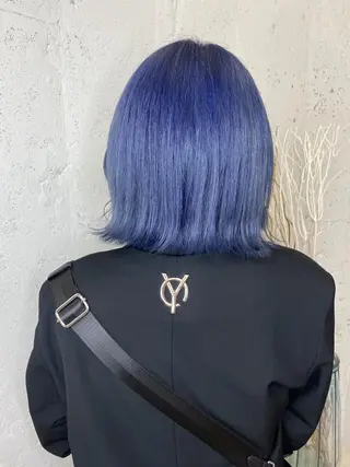 ショート カラー ハイトーン🤍 古江 実夢のヘアスタイル