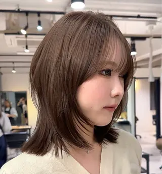 ミディアム 真下 瑞歩のヘアスタイル