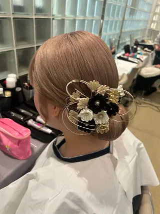 セミロング ヘアアレンジ 丸岡 桜のヘアスタイル