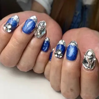 ネイル Legit nail salonのネイルデザイン