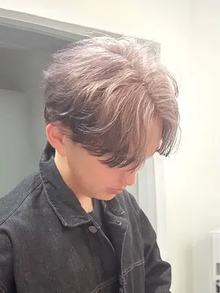 ショート カラー ショートのための 曲がる縮毛矯正のヘアスタイル