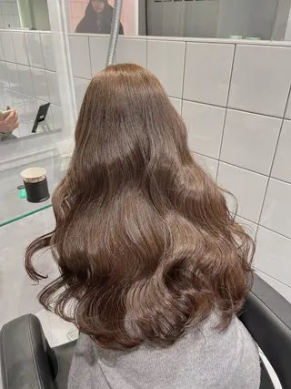 セミロング カラー センターパート特化 井上健太のヘアスタイル