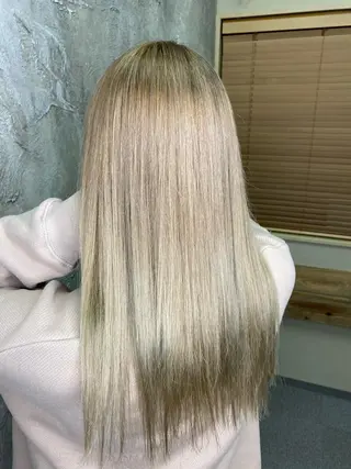 セミロング カラー 寺門 拓馬のヘアスタイル