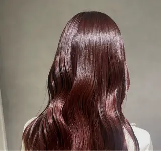 ロング カラー 畑 麻依音のヘアスタイル