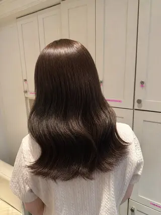 カラー 松本 るりのヘアスタイル