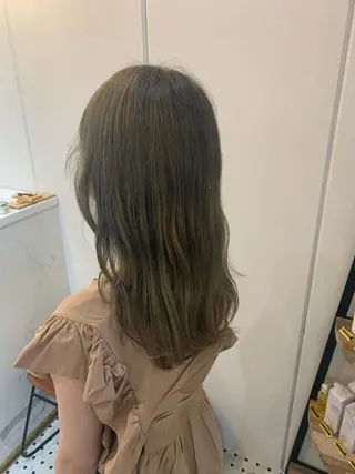ロング カラー 中沢梨々花 🎀透明感カラーのヘアスタイル