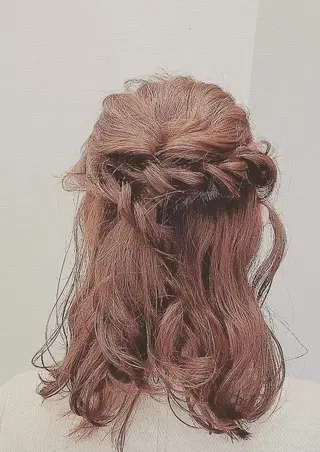 セミロング カラー ヘアアレンジ ブリーチ🐰インナー ♡ハイライト♡綾🐰のヘアスタイル