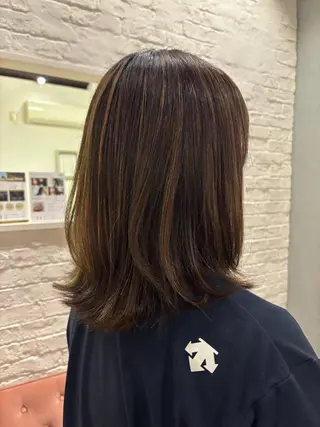 ミディアム RosierBleu 中山のヘアスタイル