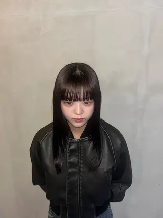 ミディアム カラー 桑原 木乃華のヘアスタイル
