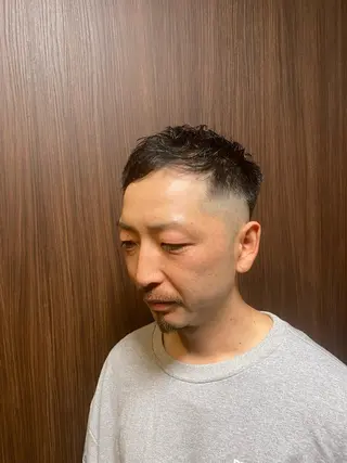 ショート メンズ メンズ特化BARB ERCLASSICSのヘアスタイル