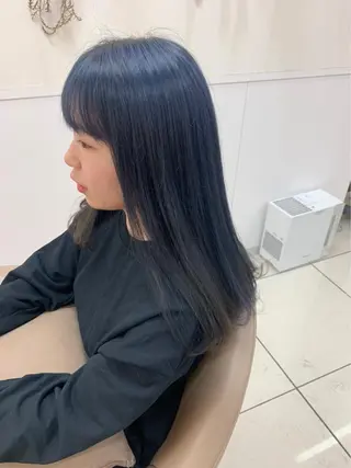 セミロング カラー パーマ 羽エクステ🪽 🤍まき🤍のヘアスタイル