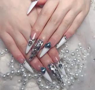 ネイル 🎀M nails✨ ビューティーのネイルデザイン