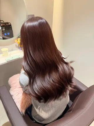 ロング カラー 髪質改善カラー ベージュ🤎YUMEのヘアスタイル