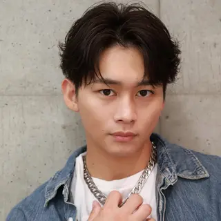 パーマ メンズ 立川レイヤー 透明感カラーaoiのヘアスタイル