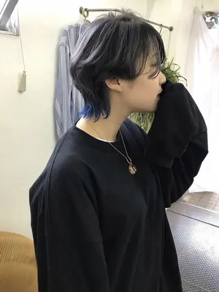 ミディアム カラー qiie リタッチ 黒染め　ワンカラーのヘアスタイル
