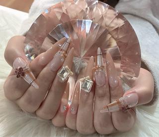 ネイル LoaChaton kaeのネイルデザイン