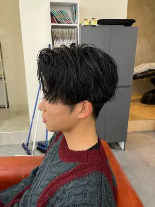メンズ フェザーパーマメンズ ピンパーマ京都駅前のヘアスタイル
