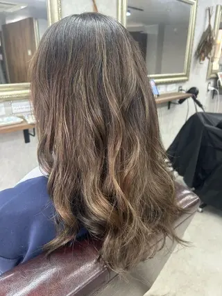ロング カラー Lien 深井店のヘアスタイル