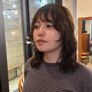 ミディアム パーマ 透明感カラー/ くるくるパーマミウのヘアスタイル