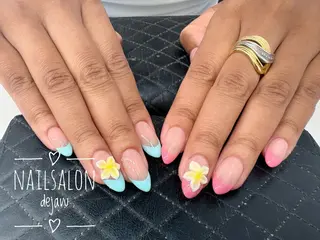 ネイル Nailsalon Dejavuのネイルデザイン