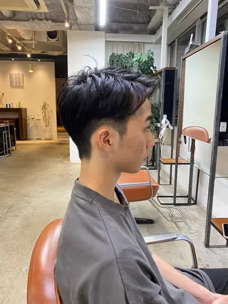 ショート メンズ 吉浦 知宏のヘアスタイル