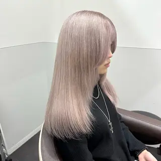セミロング カラー 💫艶ハイトーン×髪 質改善💫リュウトのヘアスタイル