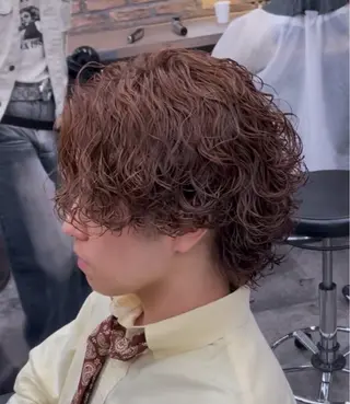 ミディアム パーマ メンズ 【メンズ特化】海外風 スパイキー/トムのヘアスタイル