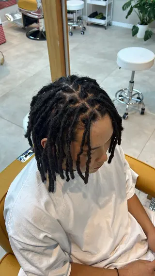 パーマ 水野 明羽のヘアスタイル