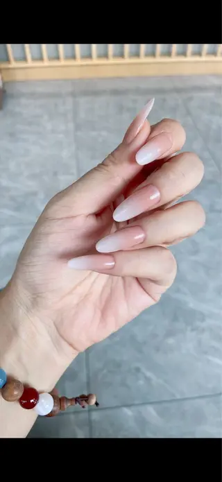 ネイル RAFFINE 高田馬場ネイルサロンのネイルデザイン