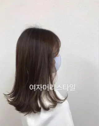セミロング もりたみかこ 美容師お休み中のヘアスタイル