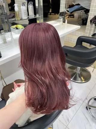 ミディアム カラー 抜け感レイヤー︴ ニュアンスカラーのヘアスタイル