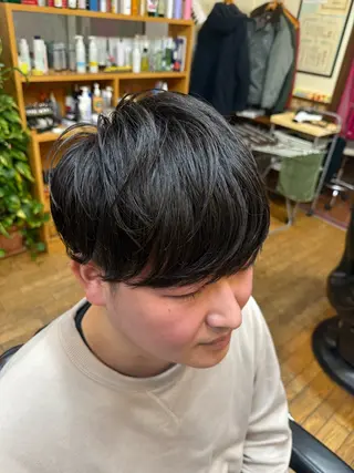 ミディアム メンズパーマ 似合わせカットのヘアスタイル
