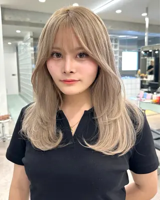 ロング ミルクティーベージュ レイヤー/あげは🎀のヘアスタイル