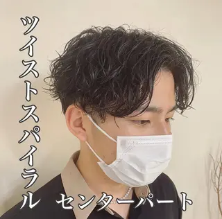 ミディアム パーマ メンズ キマるメンズパーマ クメユウキのヘアスタイル