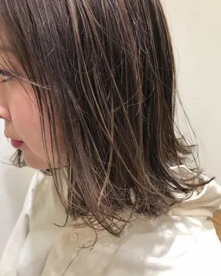 ミディアム カラー 🍋透け感カラー🍃 オリーブ🍐Kahoのヘアスタイル