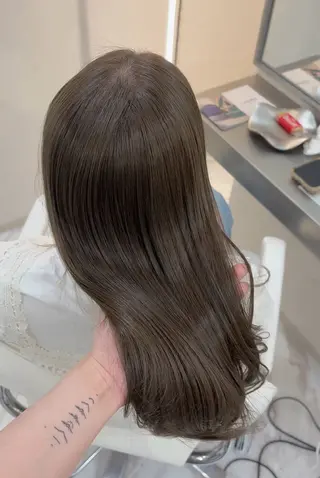 ロング カラー パーマ TOMO/ブリーチ 無しオリーブのヘアスタイル