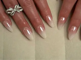 ミディアム Atelier nail salonのネイルデザイン