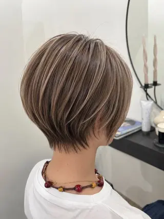 ショート 小澤 蘭のヘアスタイル