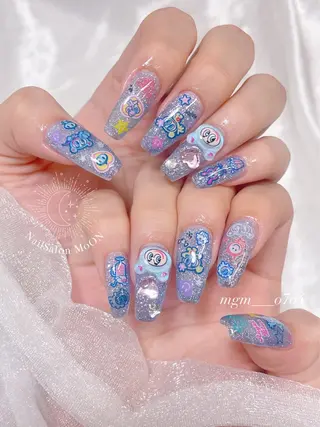MoON...❤︎ MeGuのネイルデザイン