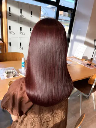 ミディアム 小森 樹奈のヘアスタイル