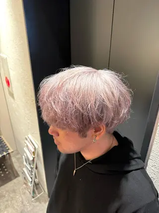 ショート カラー メンズ ブリーチ/パーマ特化 片平和寿のヘアスタイル