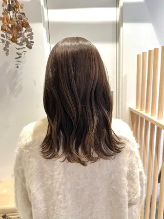 ミディアム カラー en't / エントのヘアスタイル