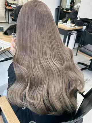 ロング カラー マナ /透明感カラー🩰のヘアスタイル