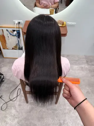 セミロング カラー 艶カラーsora🐰 カラーモデル募集🩵のヘアスタイル