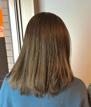 ミディアム カラー うしだ かおるのヘアスタイル