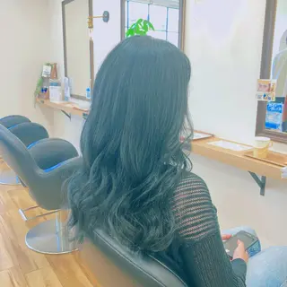 ロング カラー 神田 菜々子のヘアスタイル