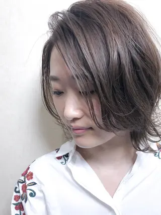 カラー 佐々岡 亮介のヘアスタイル